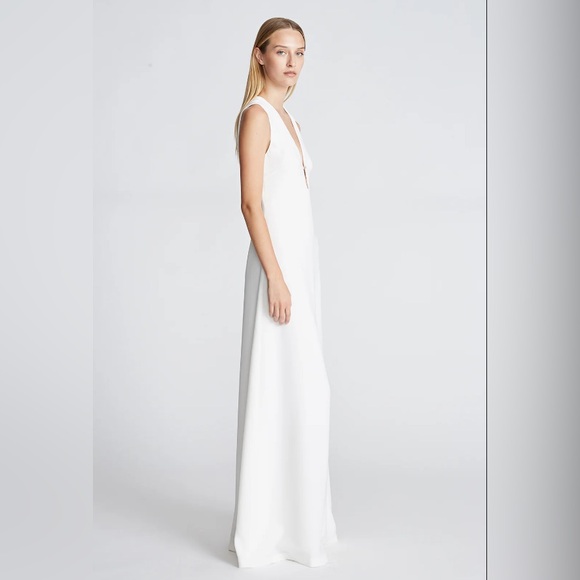 Halston Renee long dress gown in chalk white formal wedding size 8 M worn 1 hour - Picture 4 of 9